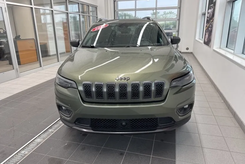 2021 Jeep Cherokee Latitude Lux photo 1