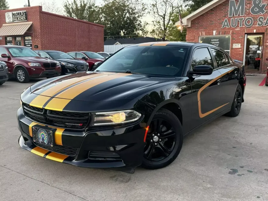 2018 Dodge Charger SXT photo 1
