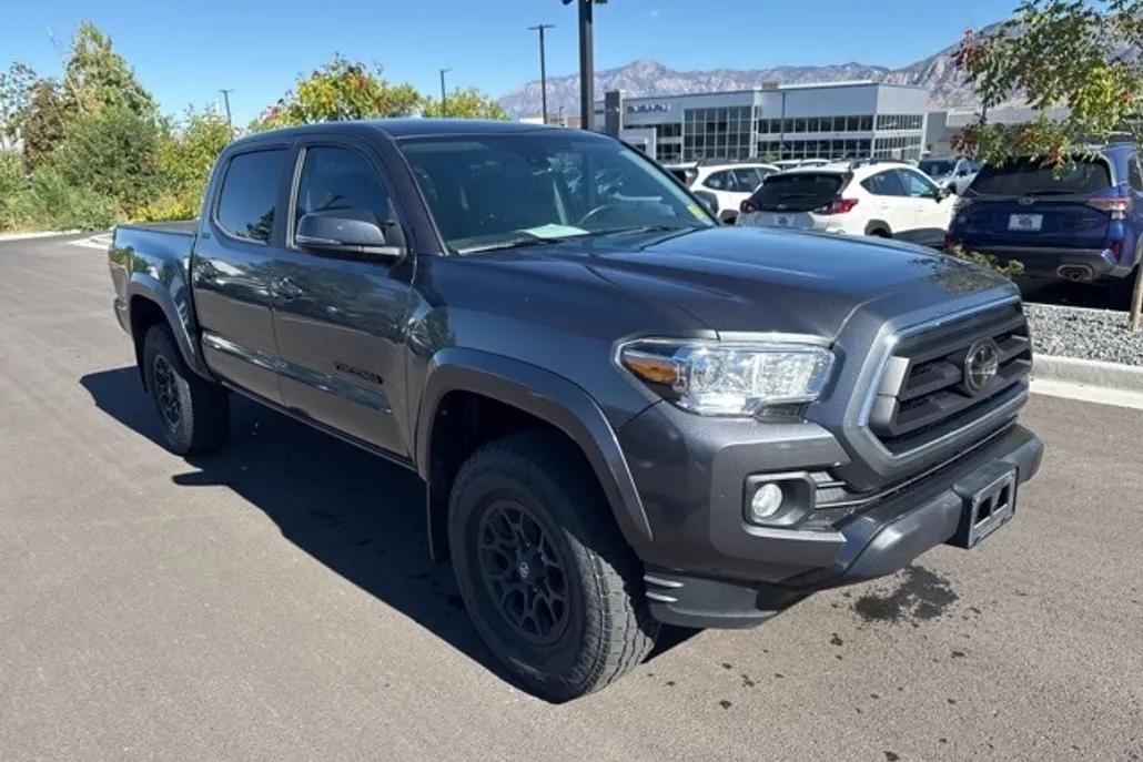 2021 Toyota Tacoma SR5 V6 photo 1
