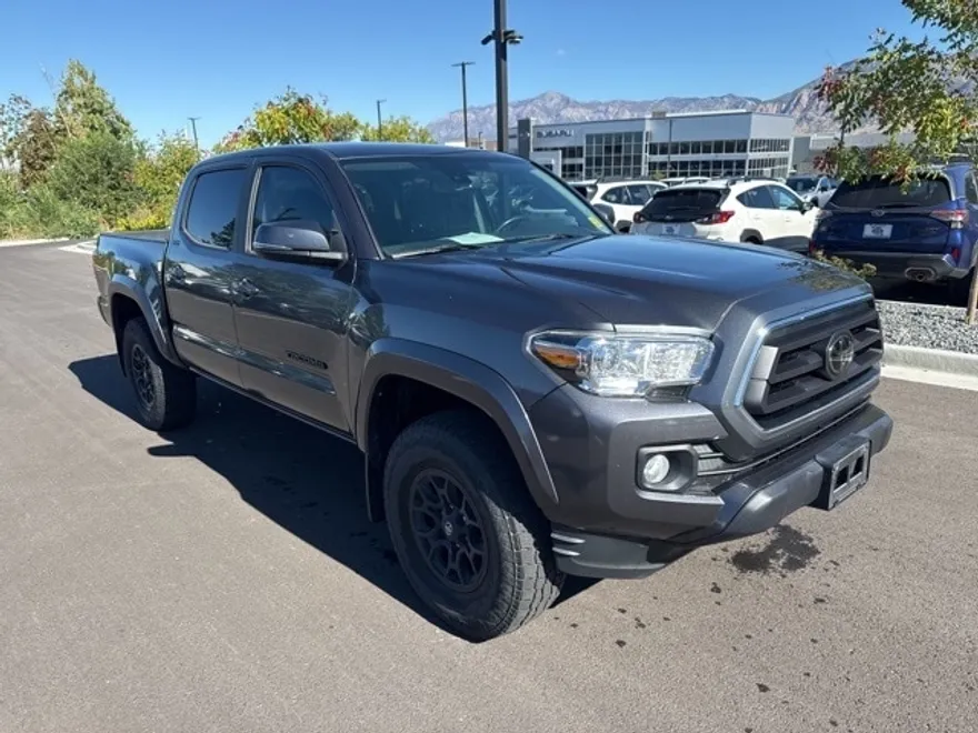 2021 Toyota Tacoma SR5 V6 photo 1