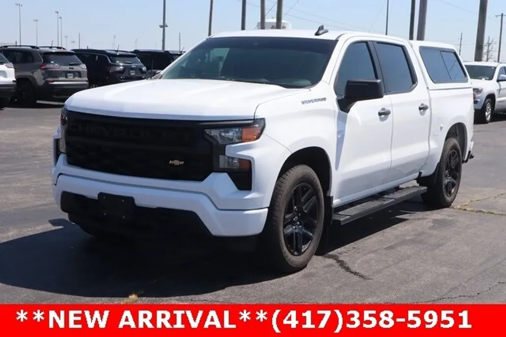 2023 Chevrolet Silverado 1500 Custom photo 1