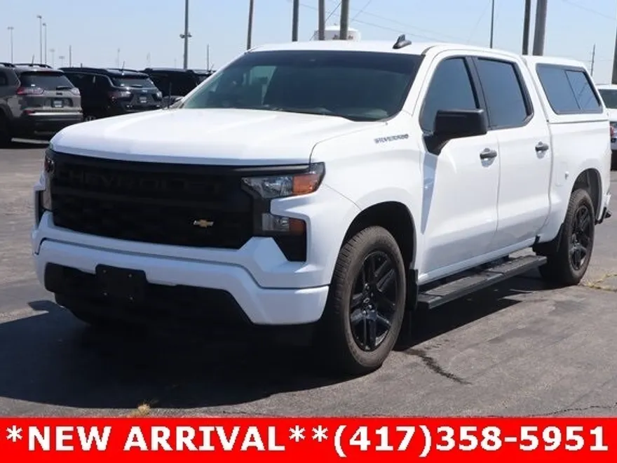 2023 Chevrolet Silverado 1500 Custom photo 1