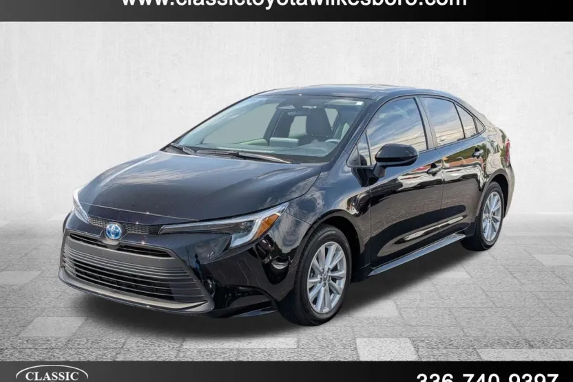 2025 Toyota Corolla Hybrid LE photo 1