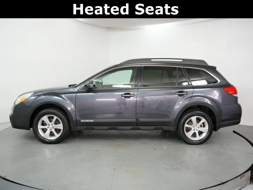 2013 Subaru Outback 2.5i Limited photo 1