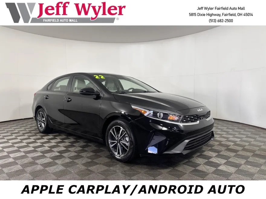 2022 Kia Forte LXS photo 1