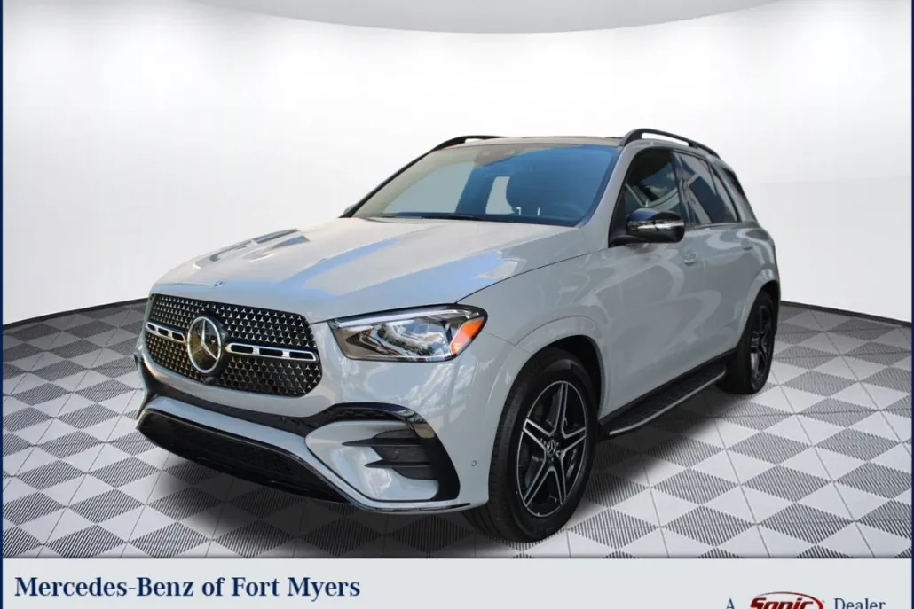 2026 Mercedes Benz GLE 450 4MATIC photo 1