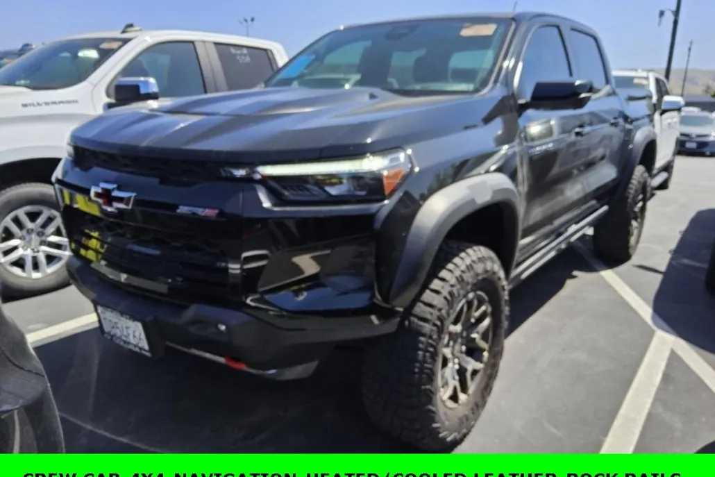2023 Chevrolet Colorado ZR2 photo 1