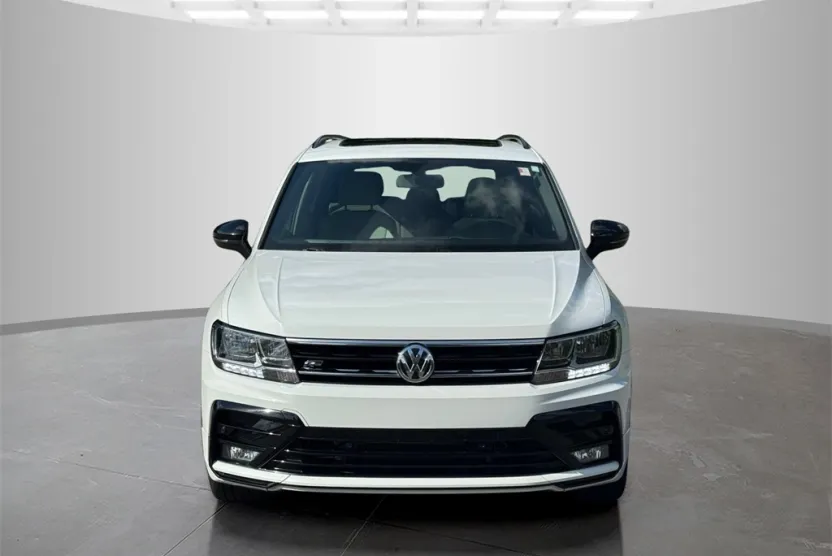 2020 Volkswagen Tiguan SE R-Line Black photo 1