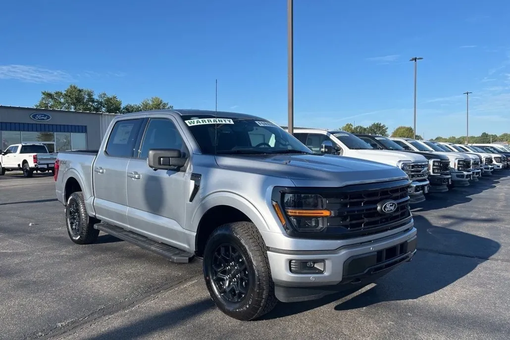 2025 Ford F-150 XLT photo 1