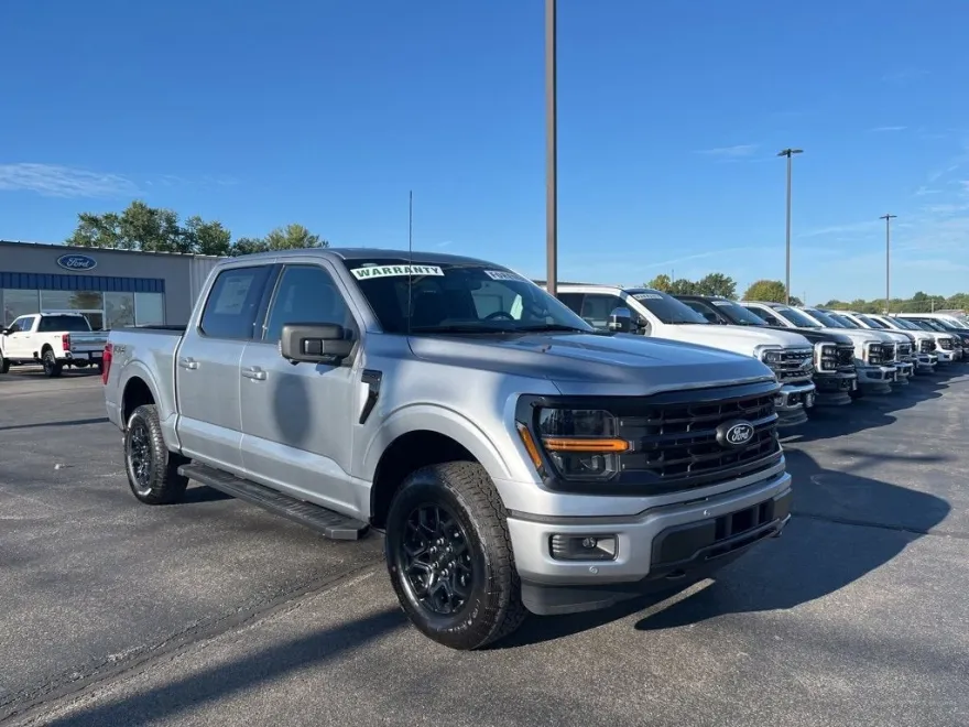 2025 Ford F-150 XLT photo 1