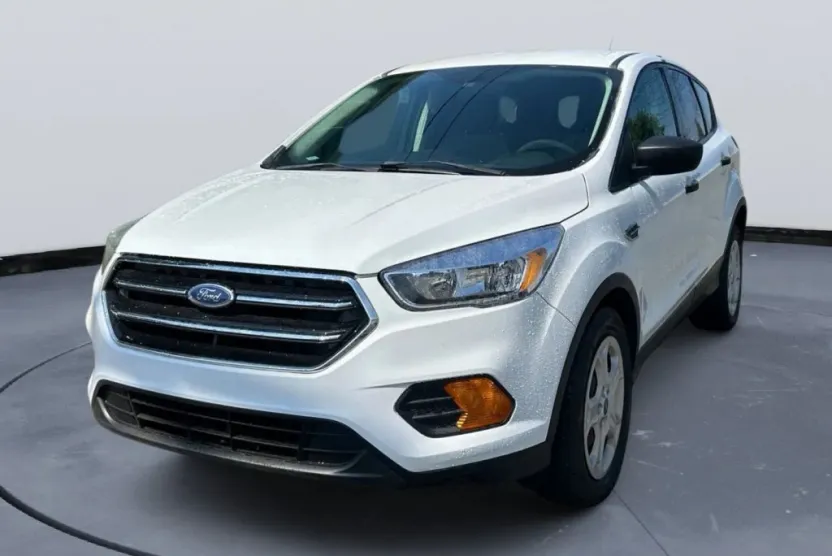 2017 Ford Escape Sport photo 1