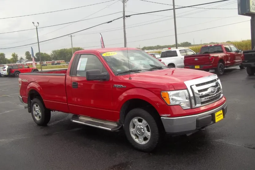 2010 Ford F-150 XLT photo 1