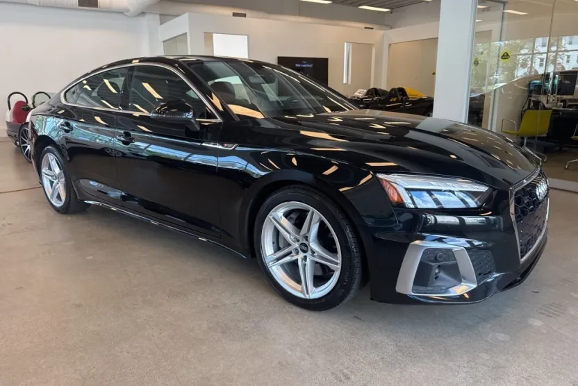 2022 Audi A5 Premium Plus 45 TFSI S line Quattro photo 1