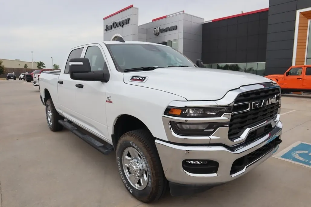 2025 Ram 2500 Tradesman photo 1