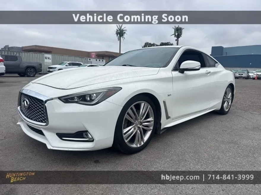 2018 Infiniti Q60 3.0t Luxe Coupe photo 1