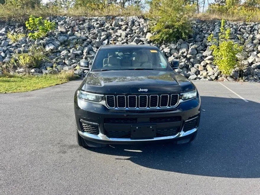 2024 Jeep Grand Cherokee Limited photo 1