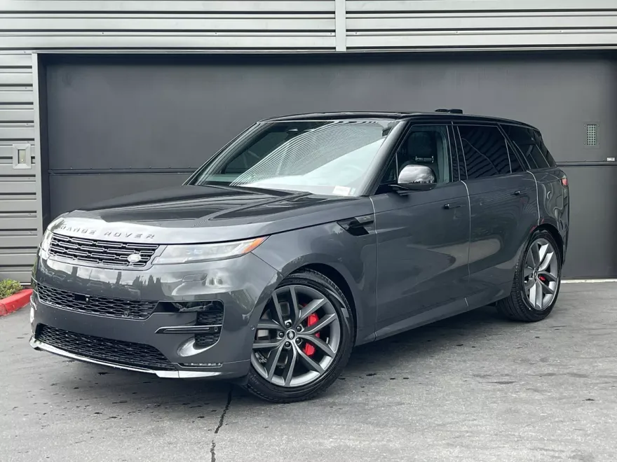 2025 Land Rover Range Rover Sport SE photo 1