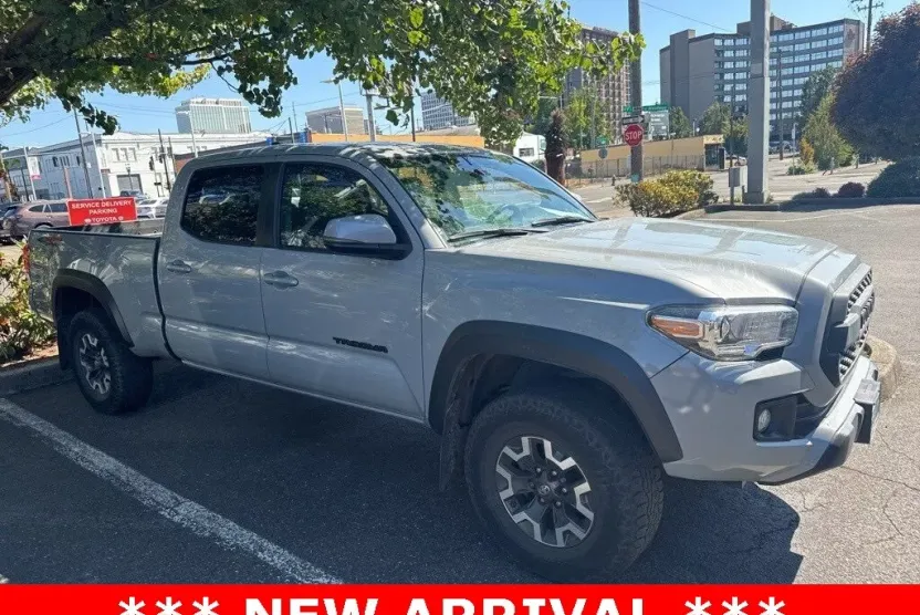 2019 Toyota Tacoma TRD Off-Road photo 1