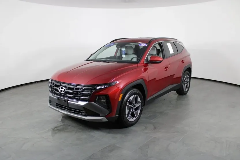2025 Hyundai Tucson SEL photo 1