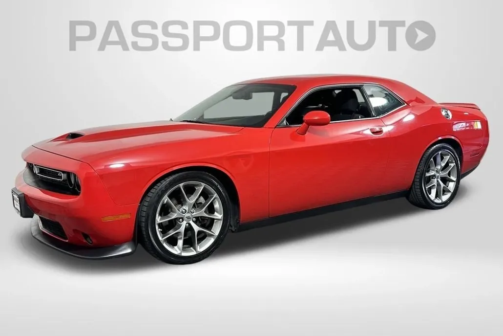 2022 Dodge Challenger GT photo 1