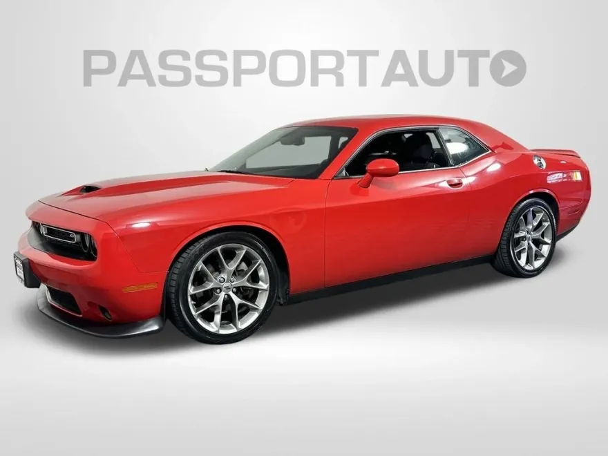 2022 Dodge Challenger GT photo 1