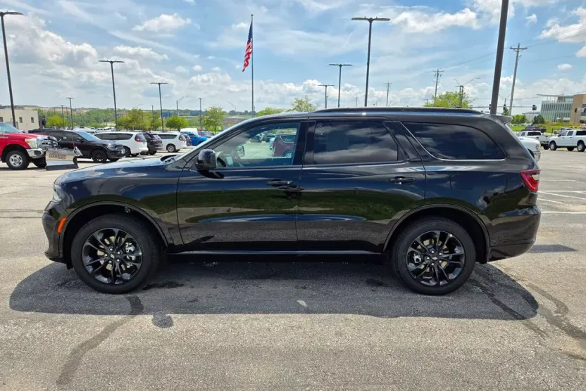 2025 Dodge Durango GT photo 1