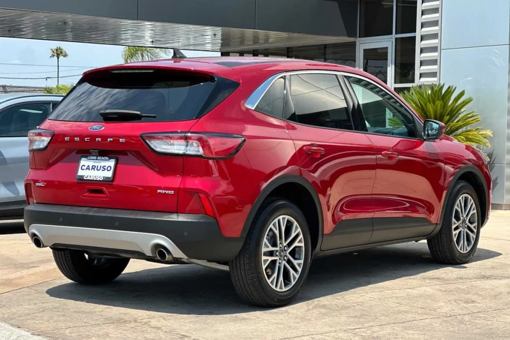 2022 Ford Escape SEL photo 1