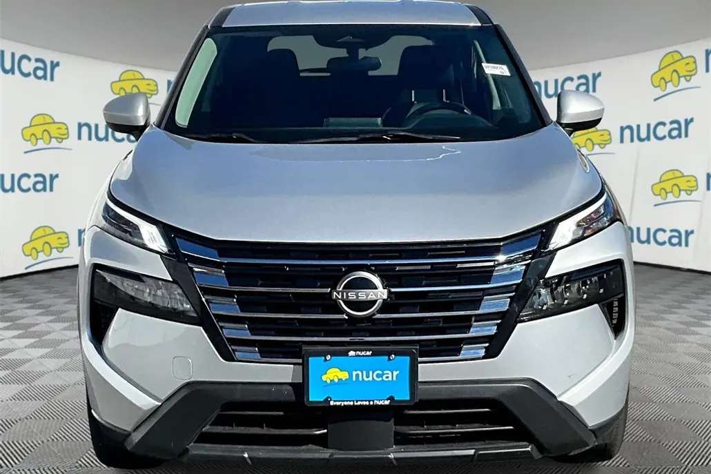 2024 Nissan Rogue SV photo 1
