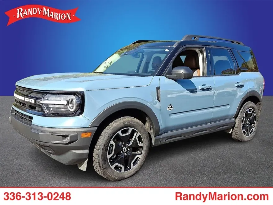 2023 Ford Bronco Outer Banks photo 1