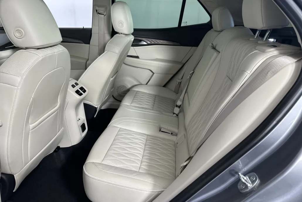 2021 Buick Envision Avenir photo 1
