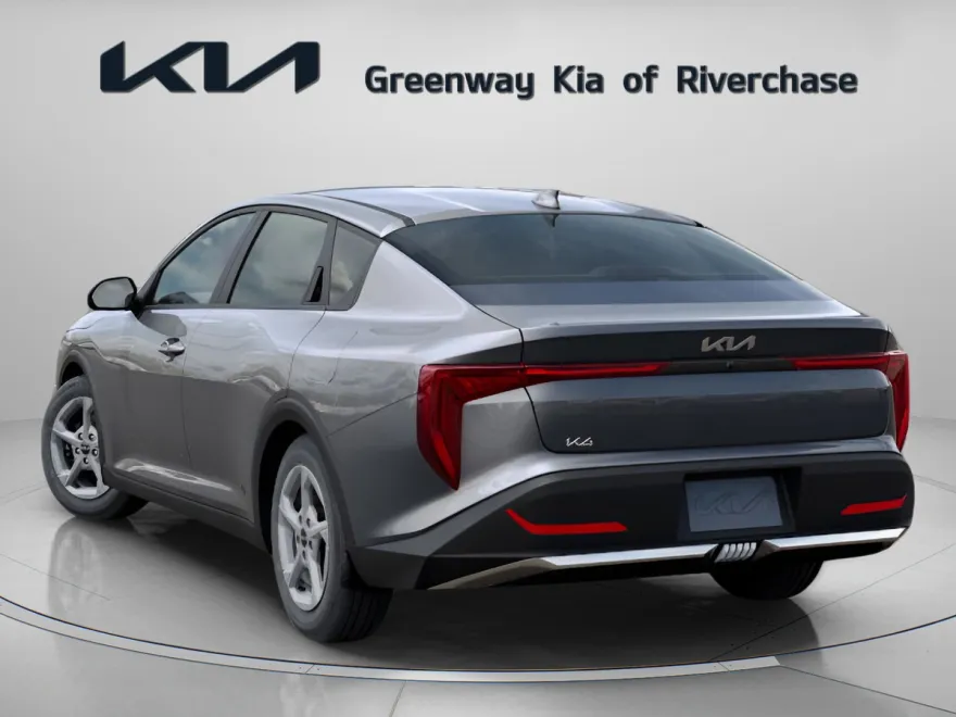 2025 Kia K4 LXS photo 1