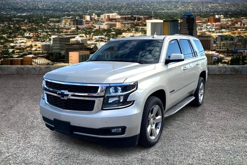 2016 Chevrolet Tahoe LT photo 1