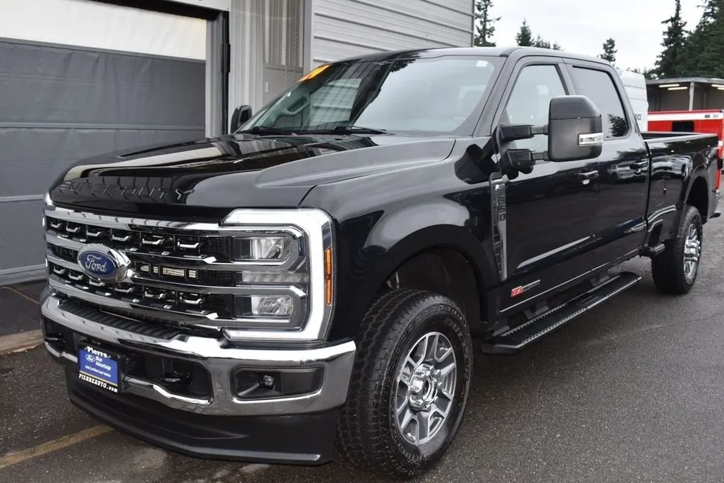 2024 Ford F-350 photo 1