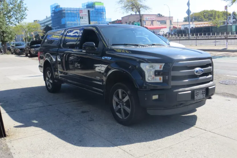 2015 Ford F-150 Lariat photo 1