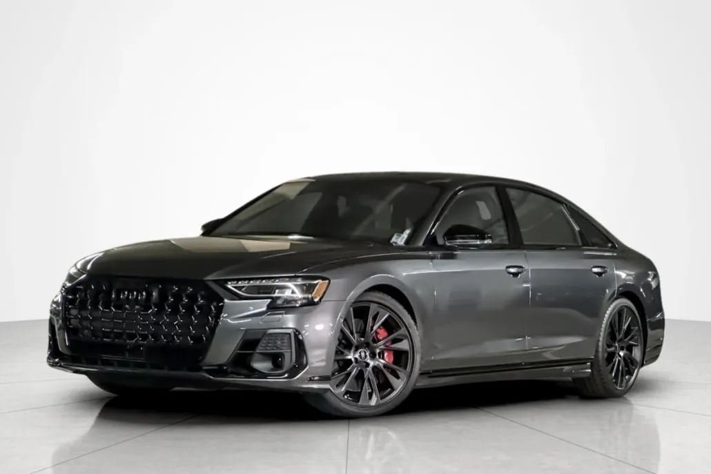 2025 Audi S8 Quattro photo 1