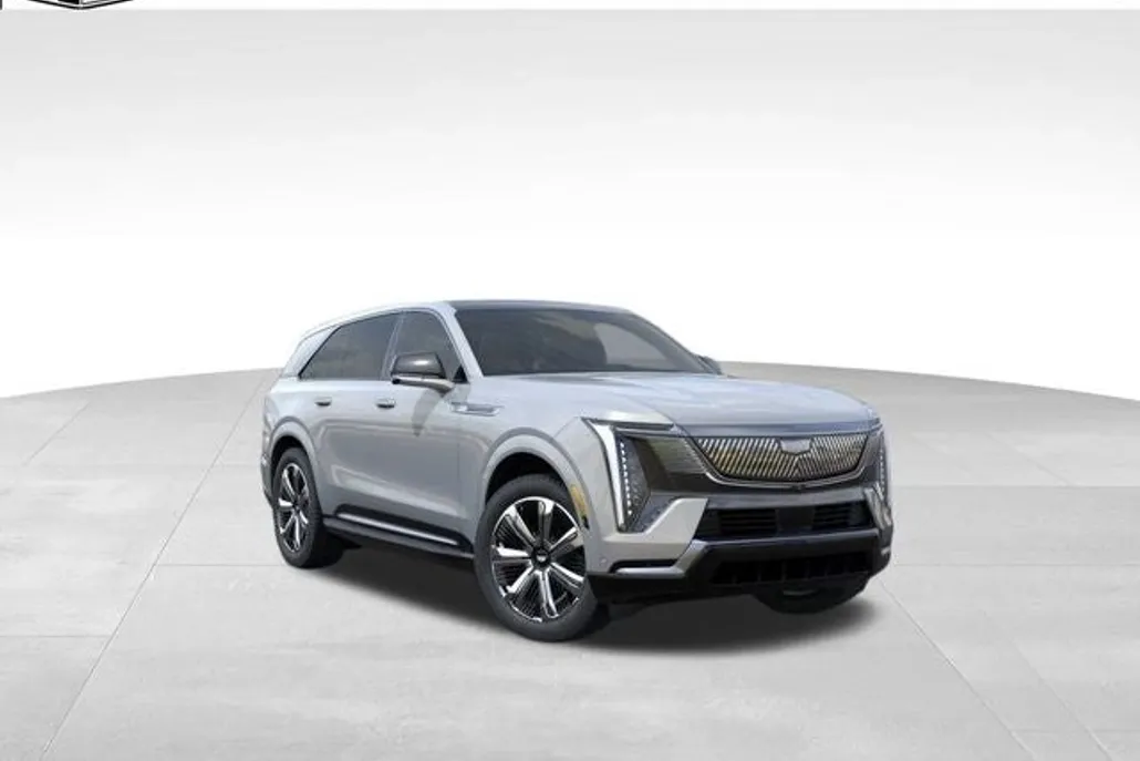 2025 Cadillac Escalade IQ Luxury photo 1