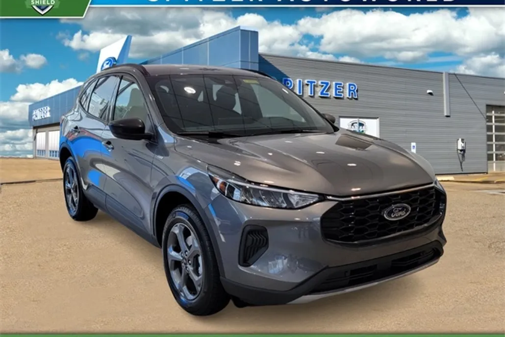 2025 Ford Escape ST-Line photo 1