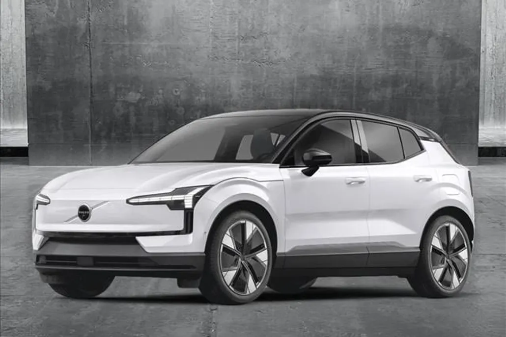 2025 Volvo EX30 Plus photo 1