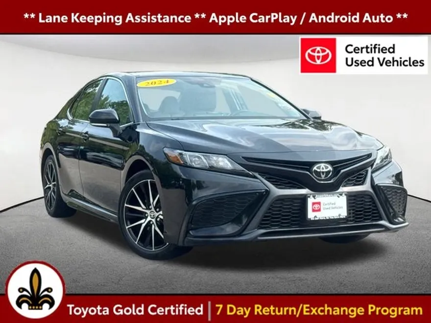 2024 Toyota Camry SE photo 1