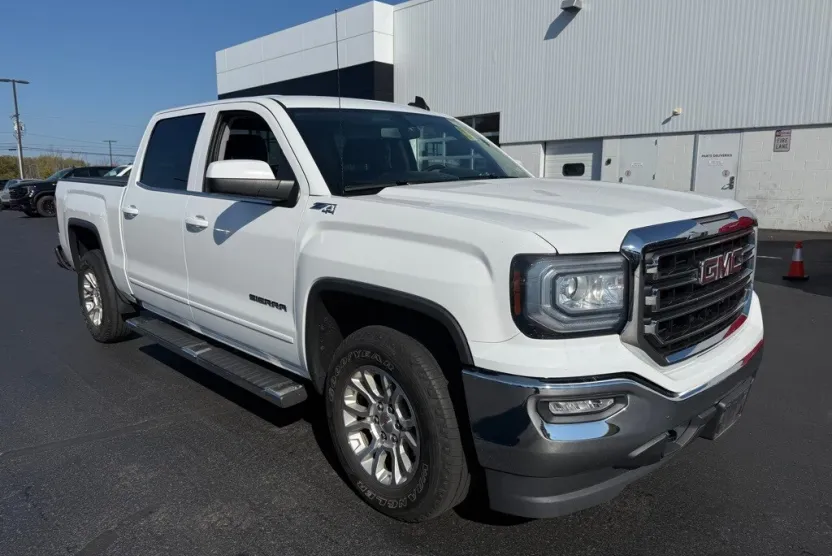 2018 Gmc Sierra 1500 SLE photo 1