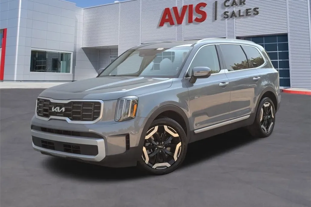 2025 Kia Telluride S photo 1