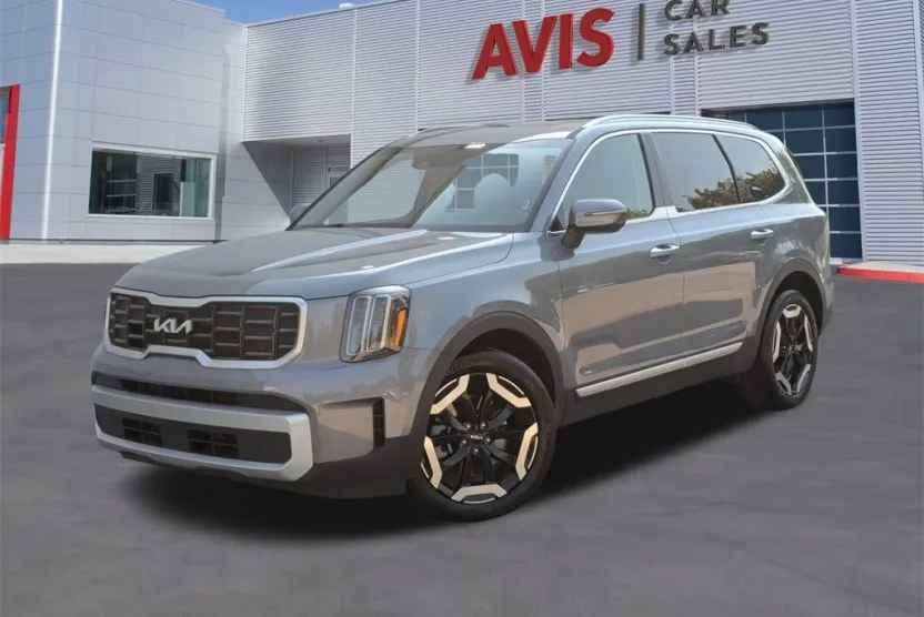 2025 Kia Telluride S photo 1