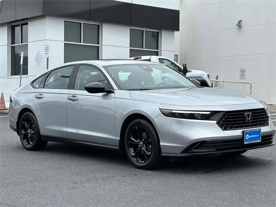 2025 Honda Accord SE photo 1