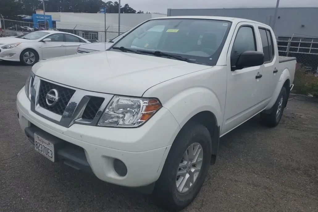2020 Nissan Frontier SV photo 1