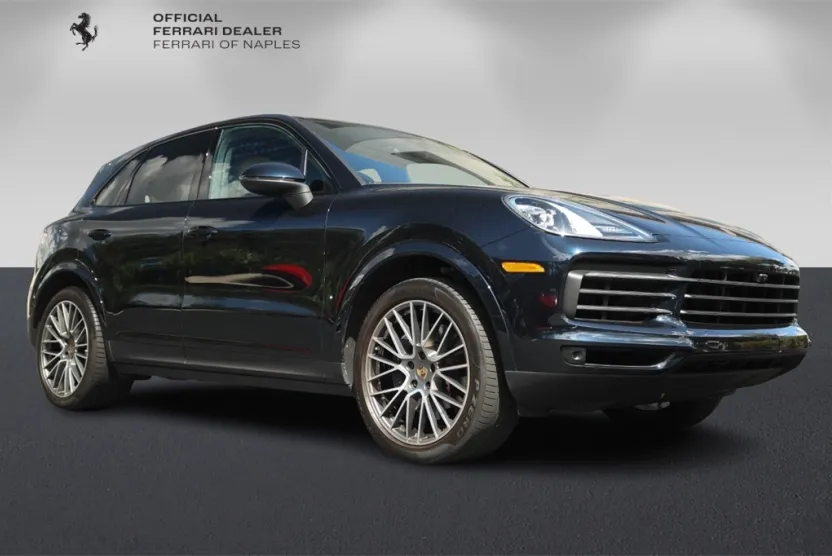 2022 Porsche Cayenne Platinum Edition photo 1