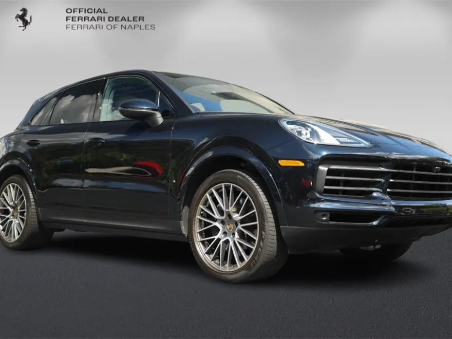 2022 Porsche Cayenne Platinum Edition photo 1