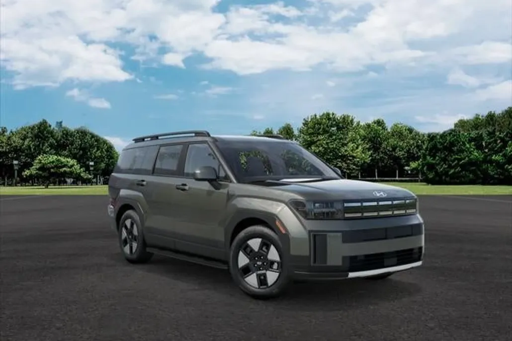 2025 Hyundai Santa Fe SEL photo 1