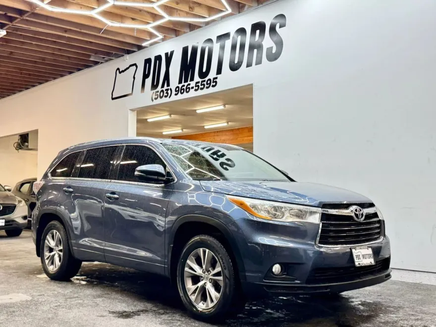 2014 Toyota Highlander XLE Sport photo 1