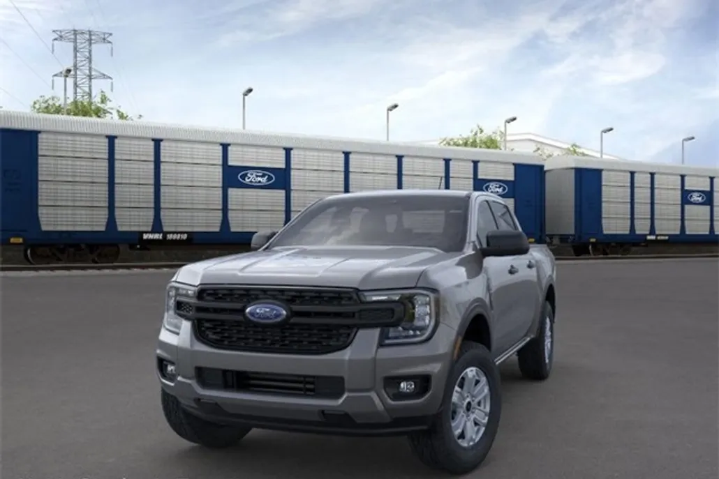 2025 Ford Ranger XL photo 1