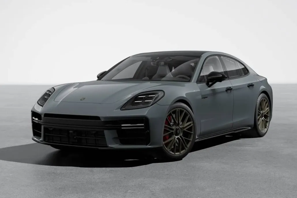 2026 Porsche Panamera Turbo E-Hybrid photo 1